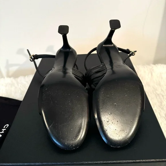 Chanel sandals (Authentic) - Picture 13 of 14